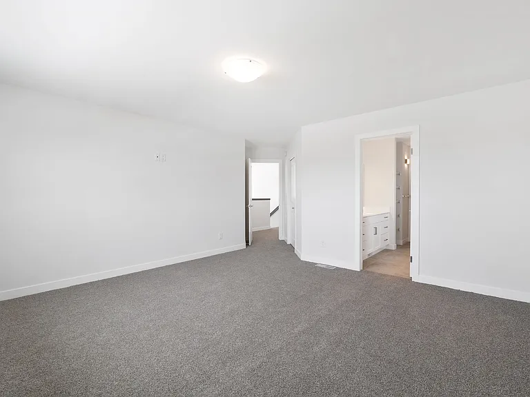 343 Yellow Moon Cres — Photo 15