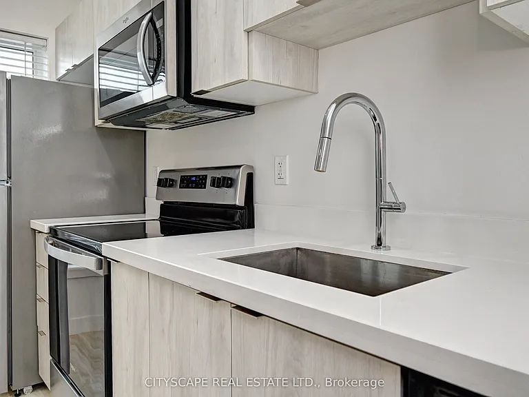 408 Dundas St S #212 — Photo 19