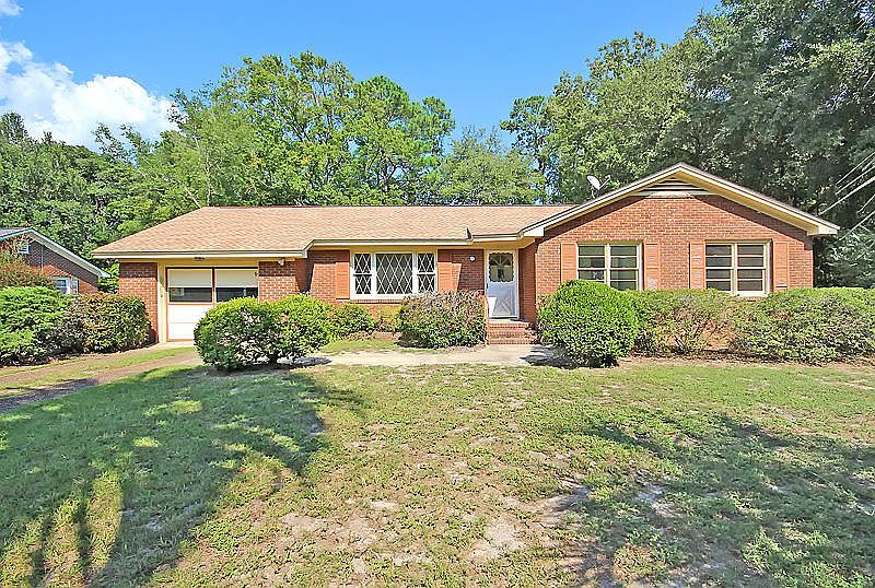 1st image of 929 Cliffwood Dr