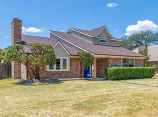 2323 Quail Ln, Grapevine, TX 76051