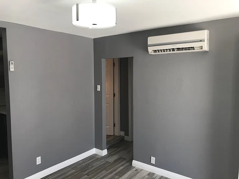 1042 S Rowan Ave #A — Photo 8