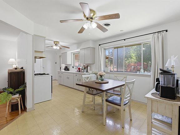 5th image of 8554 McDade St