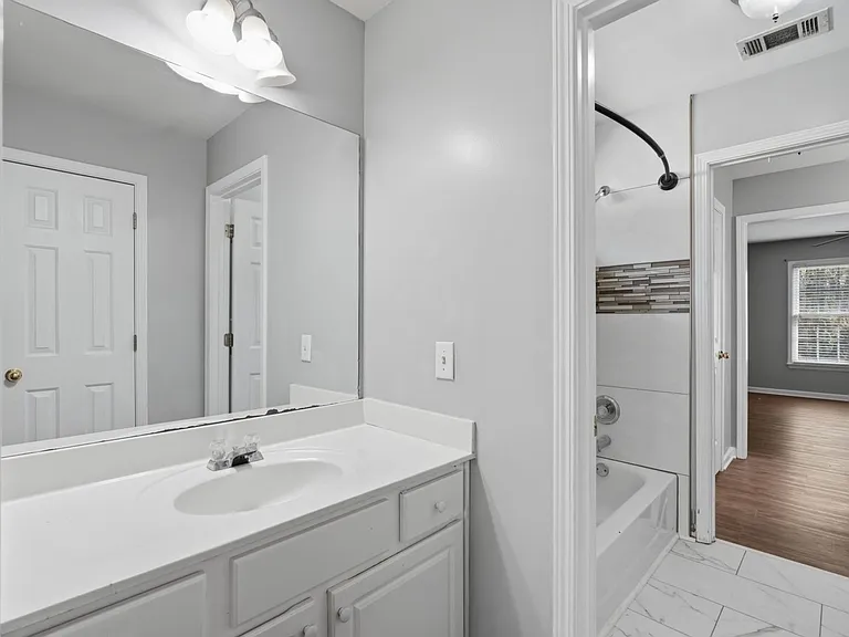 2927 Arbor Creek Ln — Photo 8