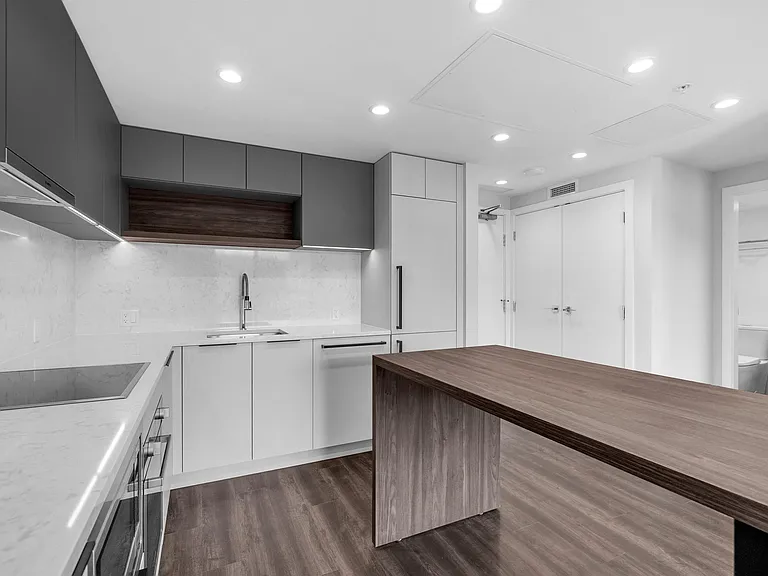 567 Emerson St #3207 — Photo 5