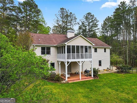 5th image of 196 Pope Pl