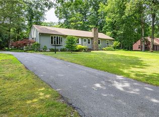 23 Countryside Rd, North Scituate, RI 02857