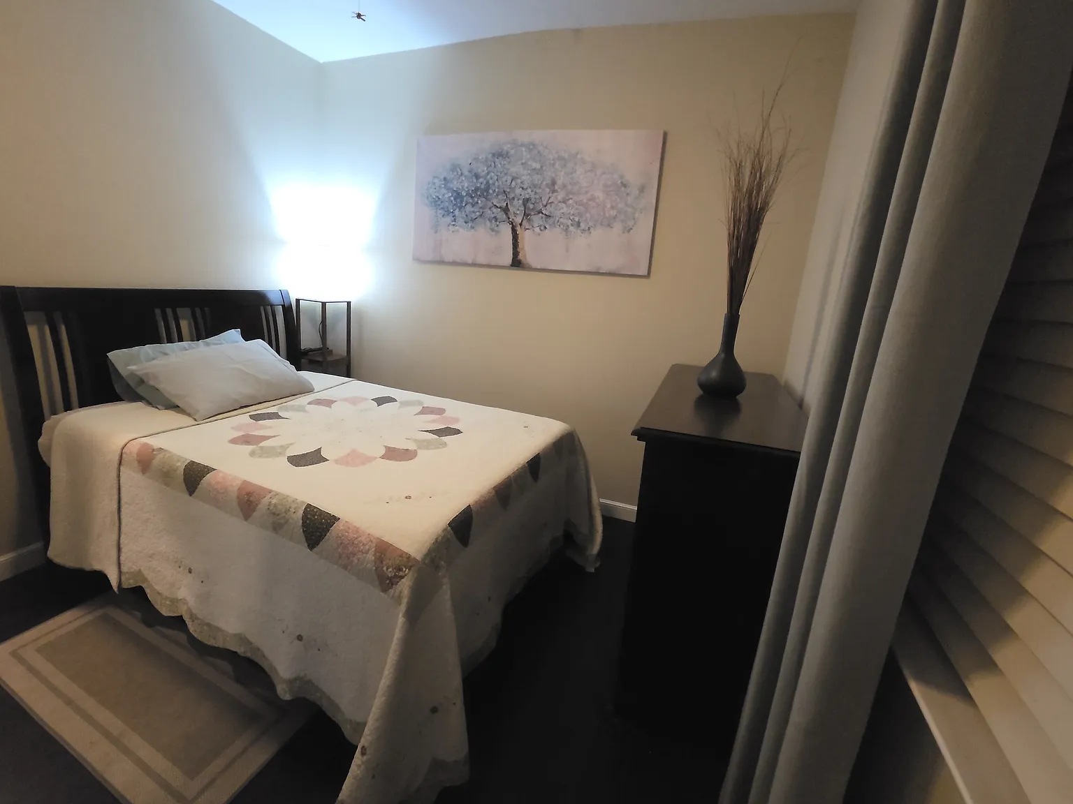 Ainger Cir, Sacramento — Photo 1