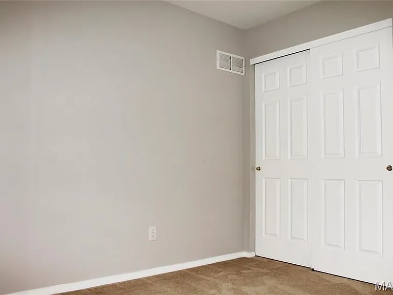 1972 Briarfield Dr — Photo 15