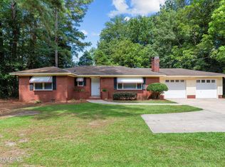 6592 N Highland Blvd, Grifton, NC 28530