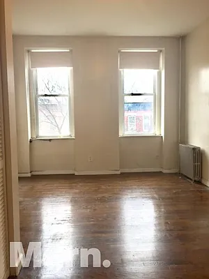 Rented by Mdrn Residential | media 14