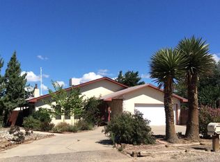 3009 Gay Cir SE, Rio Rancho, NM 87124