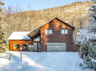 19745 Ivy Home Cir, Eagle River, AK 99577
