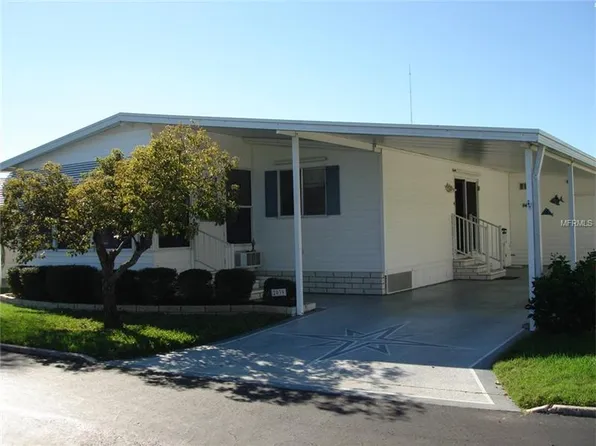 2039 Oahu Dr, Holiday, FL 34691