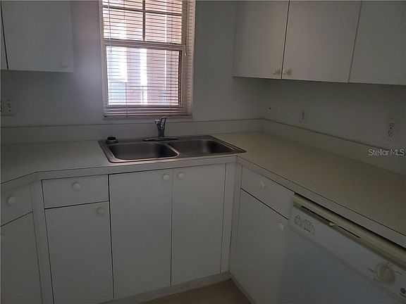 2nd image of 4248 Central Sarasota Pkwy APT 522