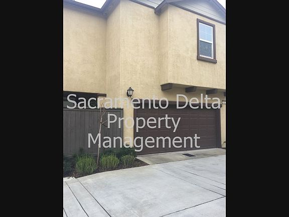 3rd image of 801 Macon Pl