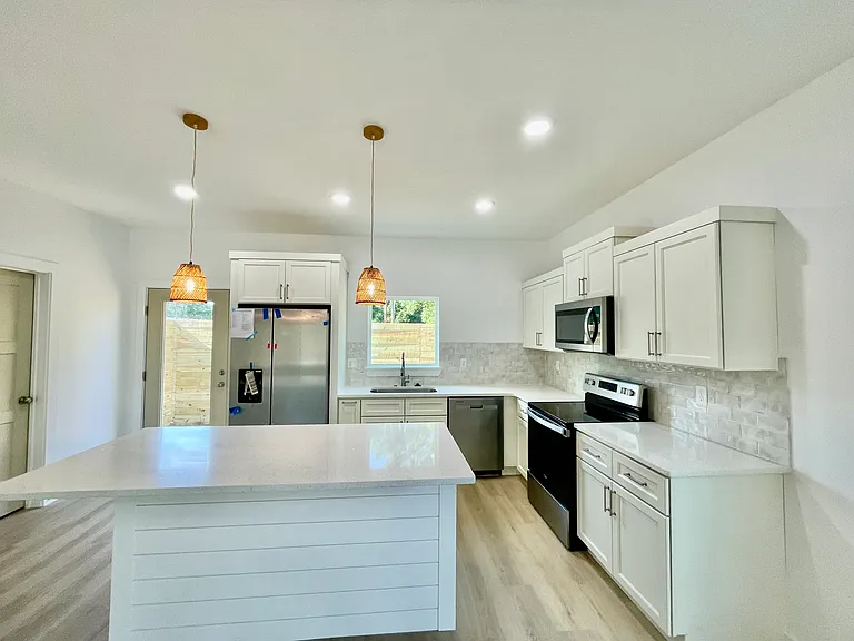 8913 Lorento St — Photo 5