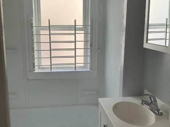 9405 Gibson Ave, Cleveland, OH 44105