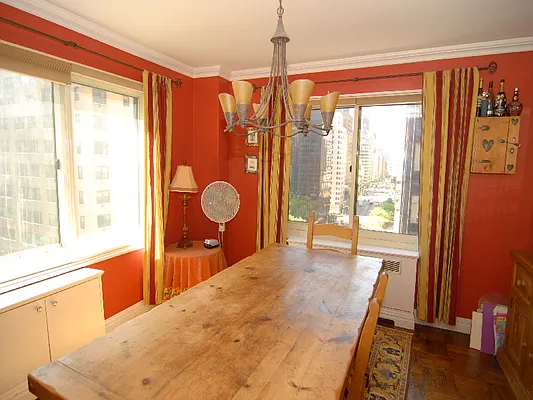 Sold by Sotheby's International Realty | media 14