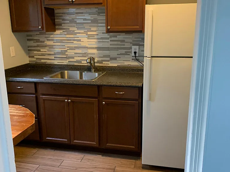 172 Morrison Dr — Photo 6