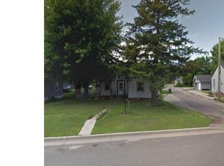 818 S 8th St, Brainerd, MN 56401