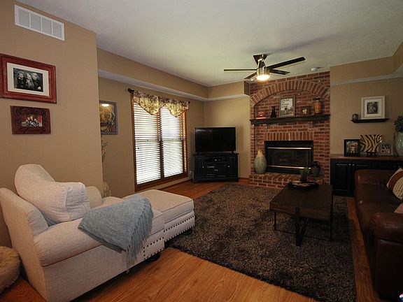2nd image of 5130 S 71st St