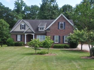 934 Clear Creek Cir, Lincolnton, NC 28092