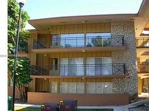 4850 SW 63rd Ter APT 114, Fort Lauderdale, FL 33314