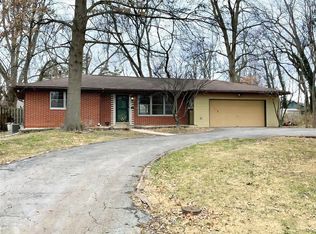112 Wrigley Dr, Belleville, IL 62221
