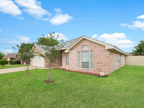 2806 Hydrangea Ave
