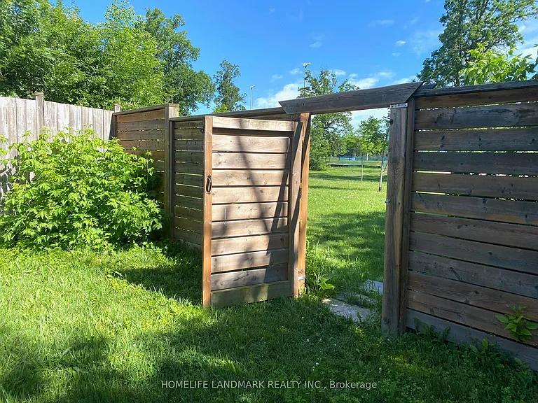 3121 Jessica Ct #LOWER — Photo 6