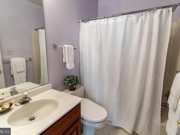 10117 Meyer Point Ter — Photo 29