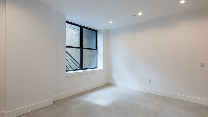 Rented by Nooklyn NYC LLC | media 9
