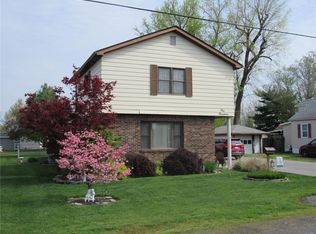 119 E 3rd St, Hartford, IL 62048