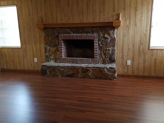3rd image of 315 Le Jeune Dr