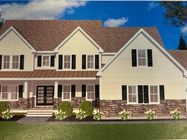 2 Jennifer Cir, North Attleboro, MA 02760