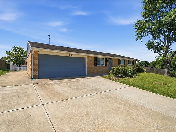 4th image of 4922 Stoneyview Ct