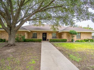 5225 N Bentwood Dr, San Angelo, TX 76904