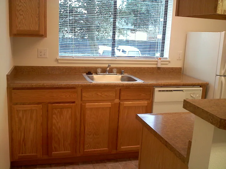 Crystal Springs Apartments — Photo 86