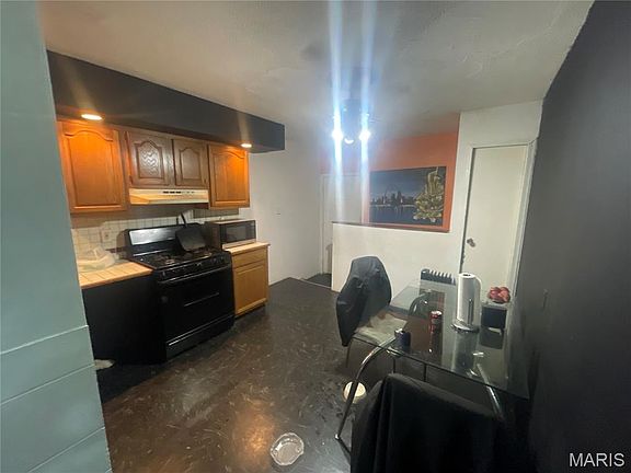 5th image of 2052 Aristocrat Dr