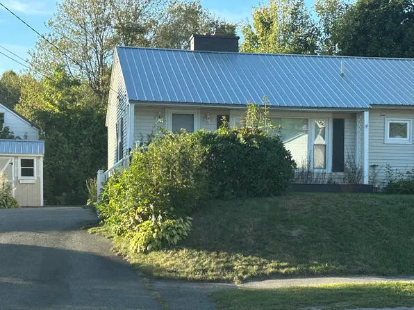 73 Forest Avenue, Millinocket, ME 04462