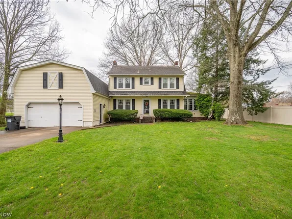 4454 Canfield Rd, Canfield, OH 44406