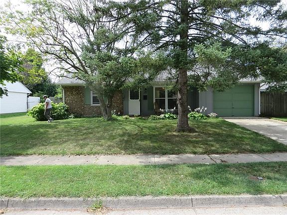 2nd image of 2400 Cornwall Dr