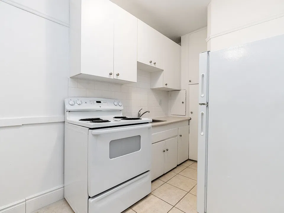 16 Saint Joseph St