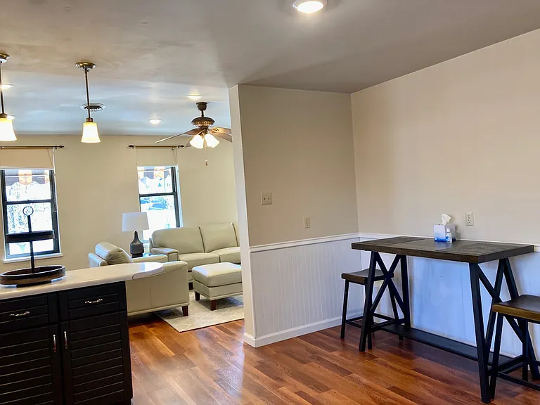 833 Main St #B — Photo 7