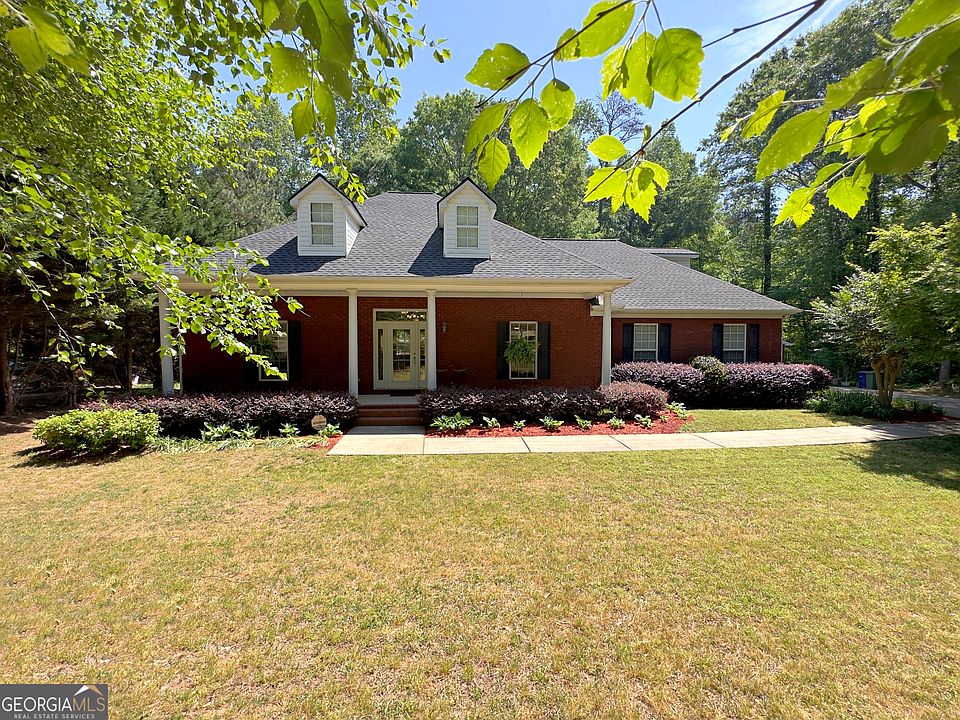 1st image of 332 Wynterhall Dr