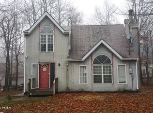 7622 Sawmill Rd, Tobyhanna, PA 18466