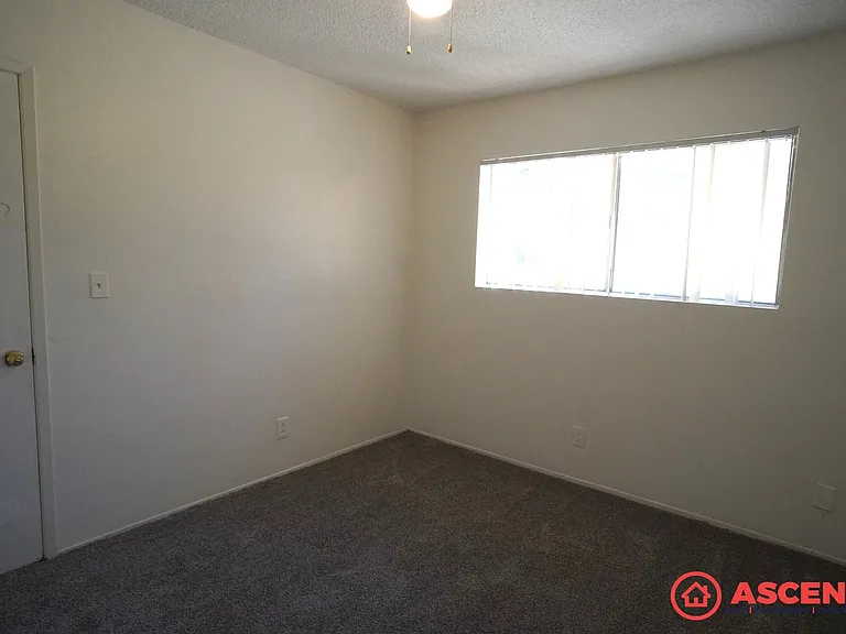 1400 Kern St — Photo 8