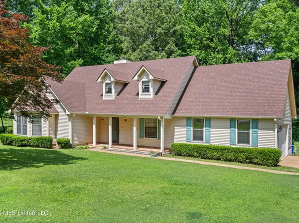 6985 Stanley Dr, Olive Branch, MS 38654