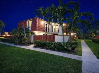 3849 Victoria Dr, West Palm Beach, FL 33406