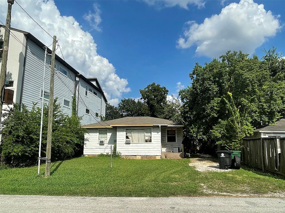 1st image of 3718 Robertson St